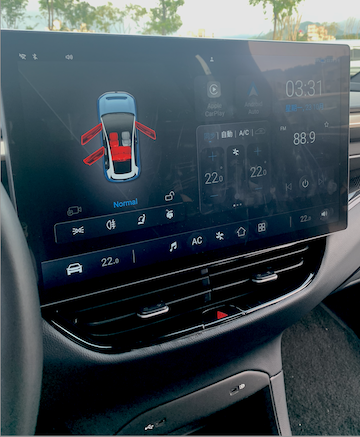 新能源車中控台、儀表板等，是智慧座艙最初、使用最廣泛車用螢幕 by verkita(力領科技)
